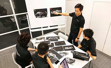 デザイン会議による製品デザインの決定